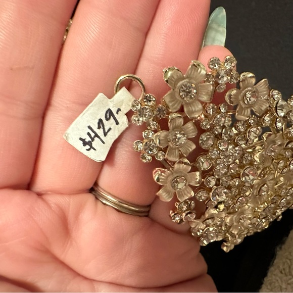 Beautiful brand new Swarovski crystal bridal headband